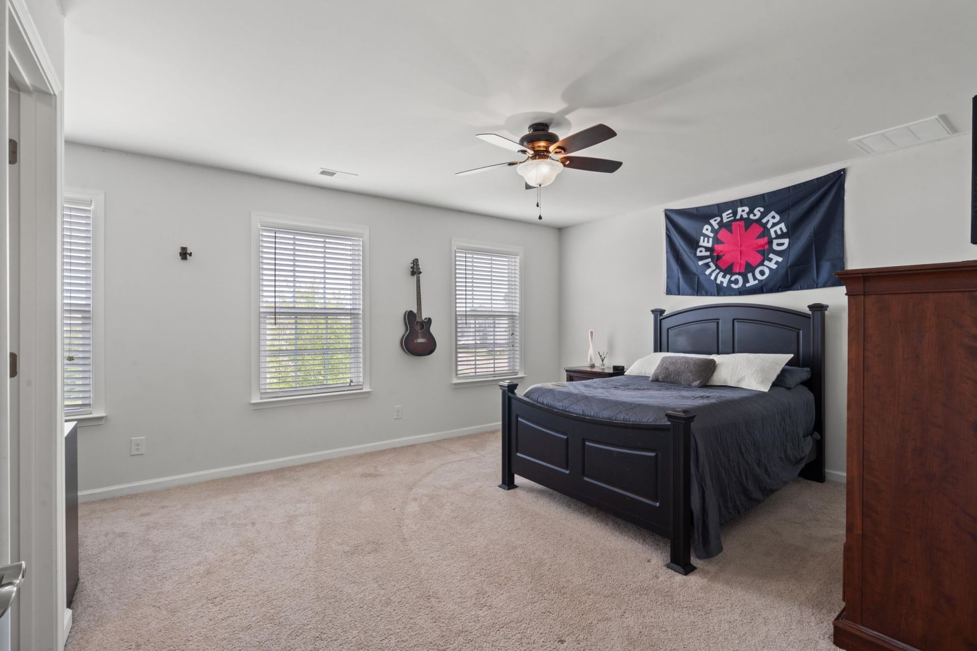 4052 Alvina Way Photo 21