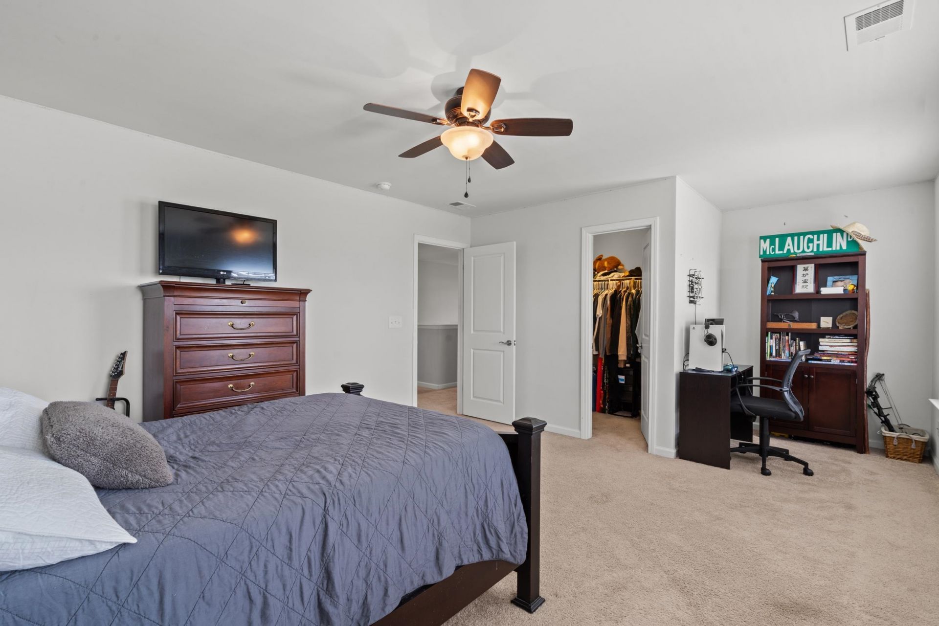 4052 Alvina Way Photo 22