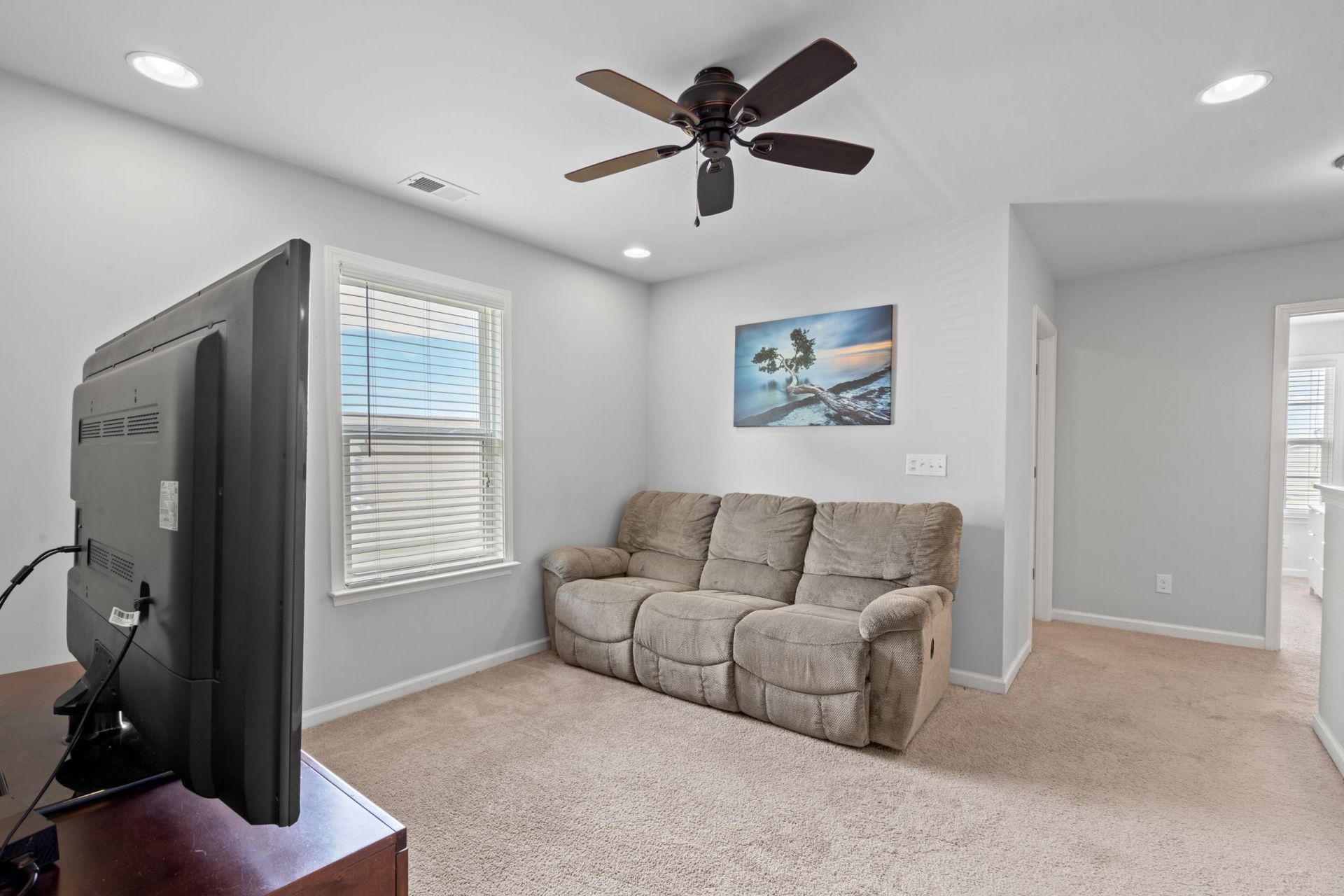 4052 Alvina Way Photo 28