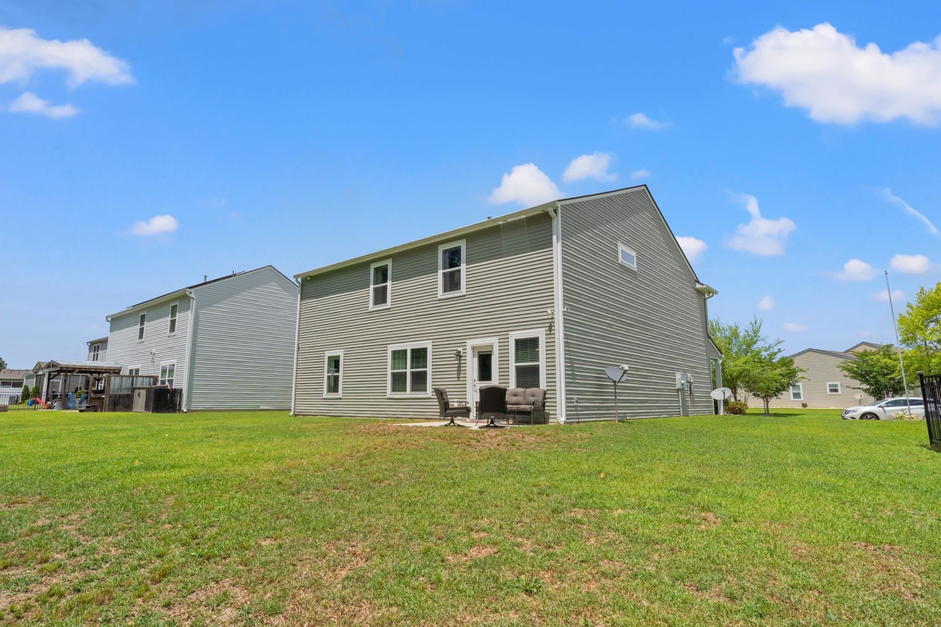 4052 Alvina Way Photo 32