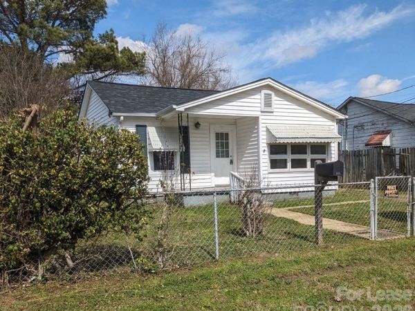 206 Lenox Avenue , Gastonia, NC 28054