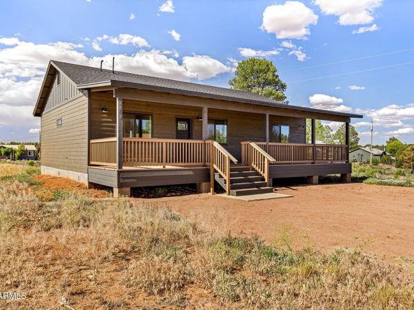 2202 PAGE Drive, Overgaard, AZ 85933