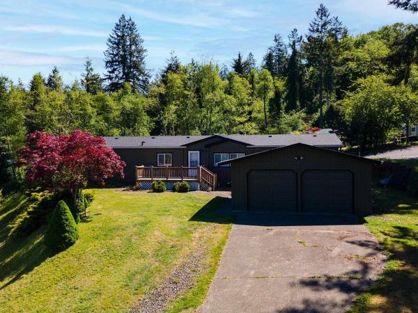 1225 NE Canyon Dr, Toledo, OR 97391