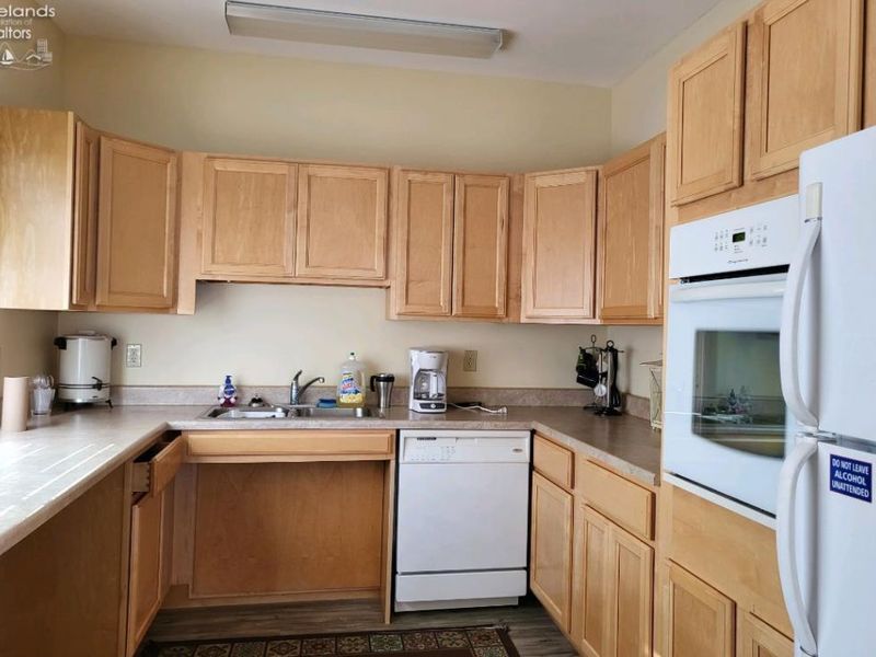 459 N Lake Pine, Unit 2, Marblehead, OH 43440 Photo 19
