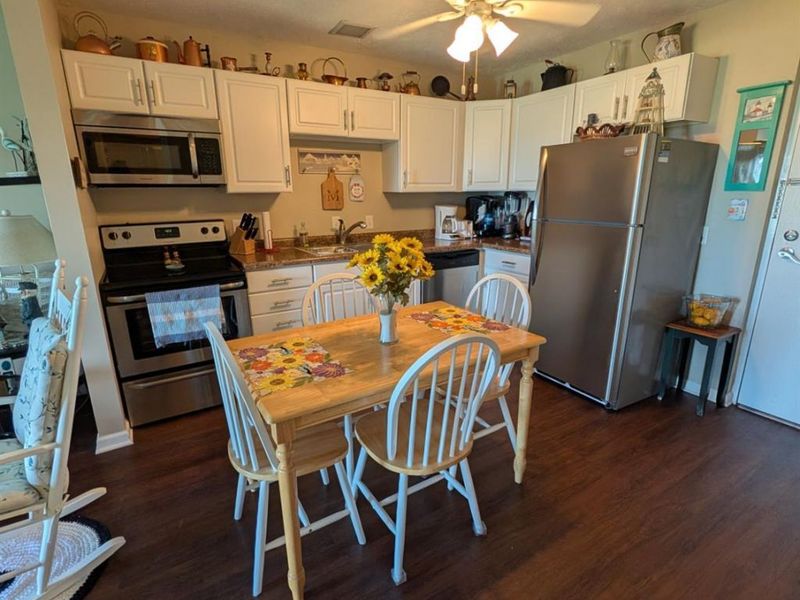459 N Lake Pine, Unit 2, Marblehead, OH 43440 Photo 3