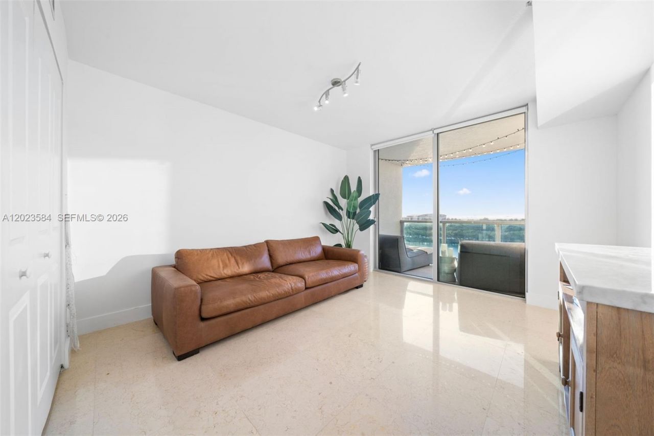 2641 N Flamingo Rd , Unit 1006N, Sunrise, FL 33323 Photo