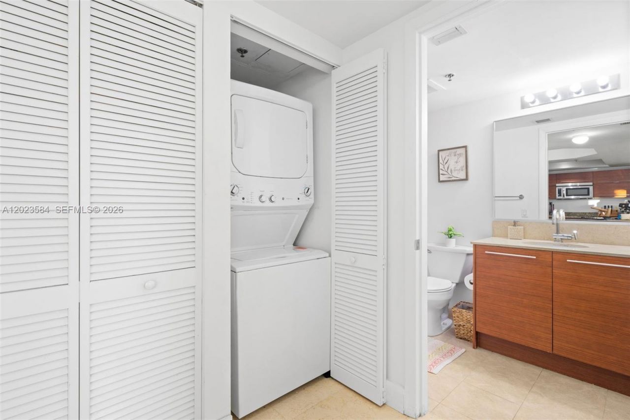 2641 N Flamingo Rd , Unit 1006N, Sunrise, FL 33323 Photo