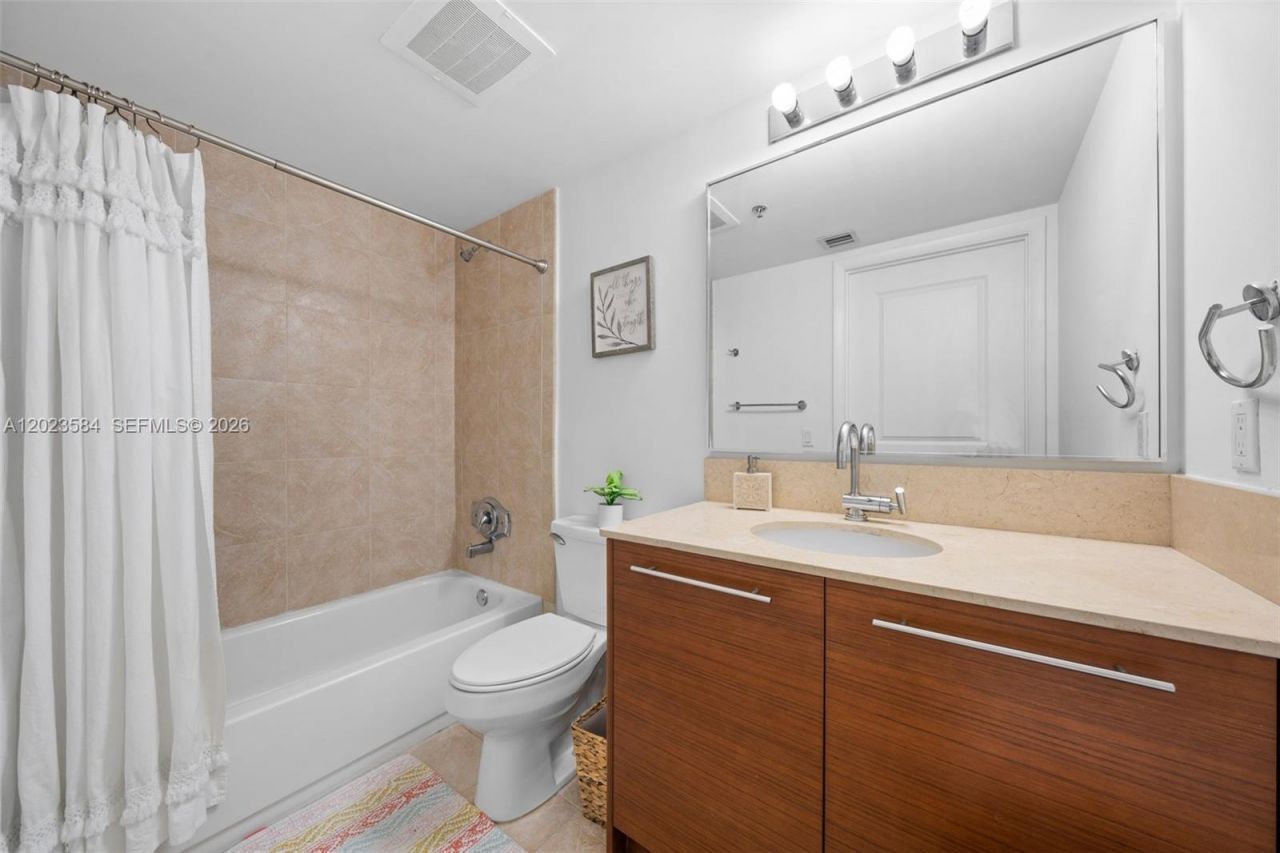 2641 N Flamingo Rd , Unit 1006N, Sunrise, FL 33323 Photo