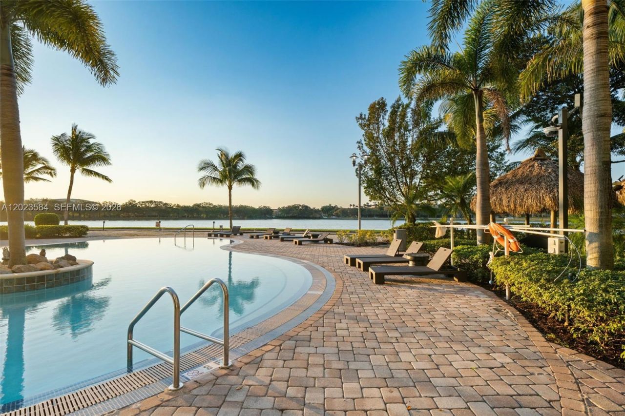 2641 N Flamingo Rd , Unit 1006N, Sunrise, FL 33323 Photo