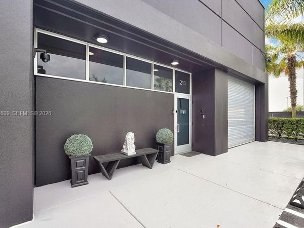 6030 NW 102nd Ave , Unit 211, Doral, FL 33178