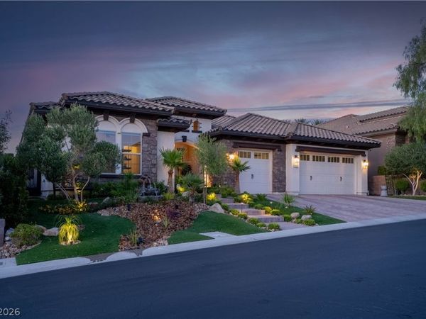 2412 Chateau Napoleon Drive , Henderson, NV 89044