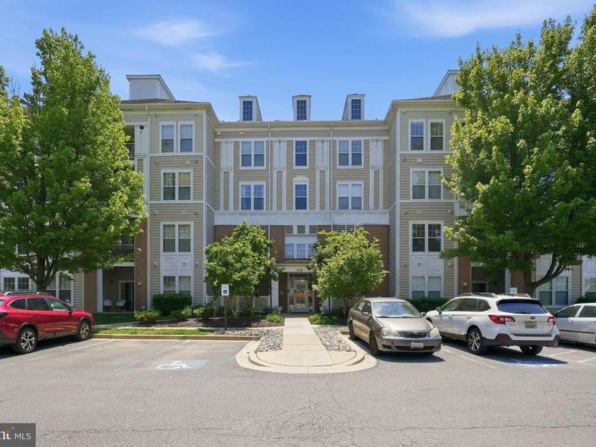 101 Watkins Pond Boulevard, Unit 4-302, Rockville, MD 20850 Main Photo