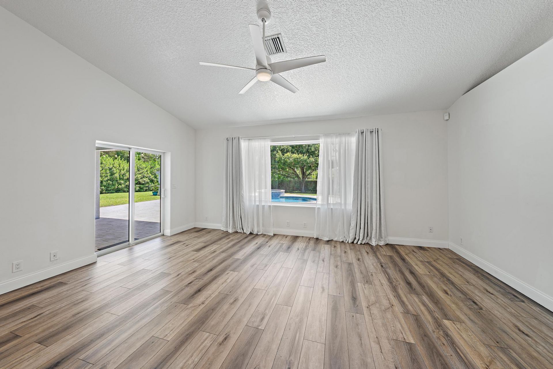 13928 N 82nd Ln Lane N, The Acreage, FL 33412 Photo