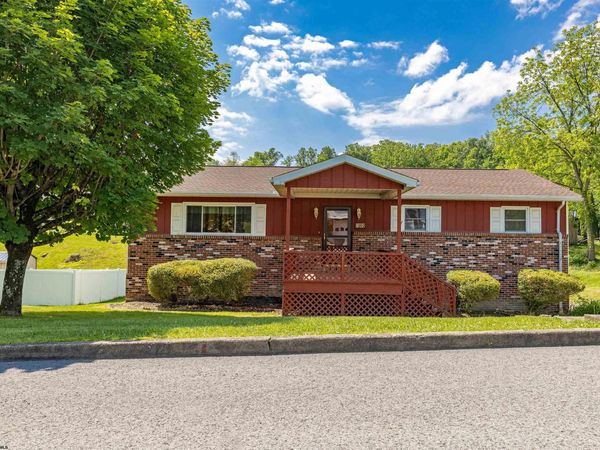 202 Braddock Street, Fairmont, WV 26554