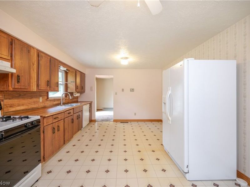 1041 Prentice Road NW, Warren, OH 44481 Photo 12