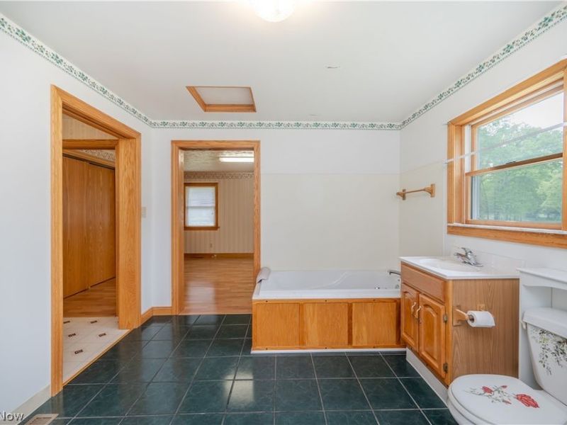 1041 Prentice Road NW, Warren, OH 44481 Photo 17