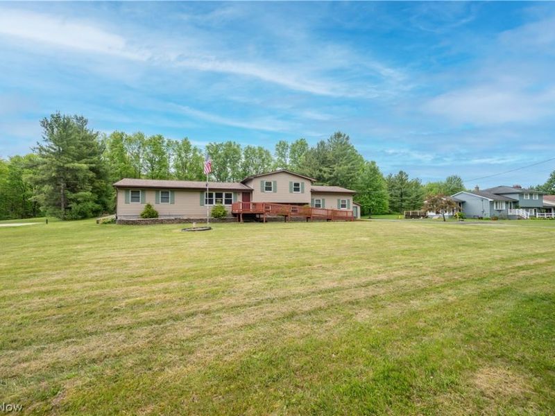 1041 Prentice Road NW, Warren, OH 44481 Photo 2