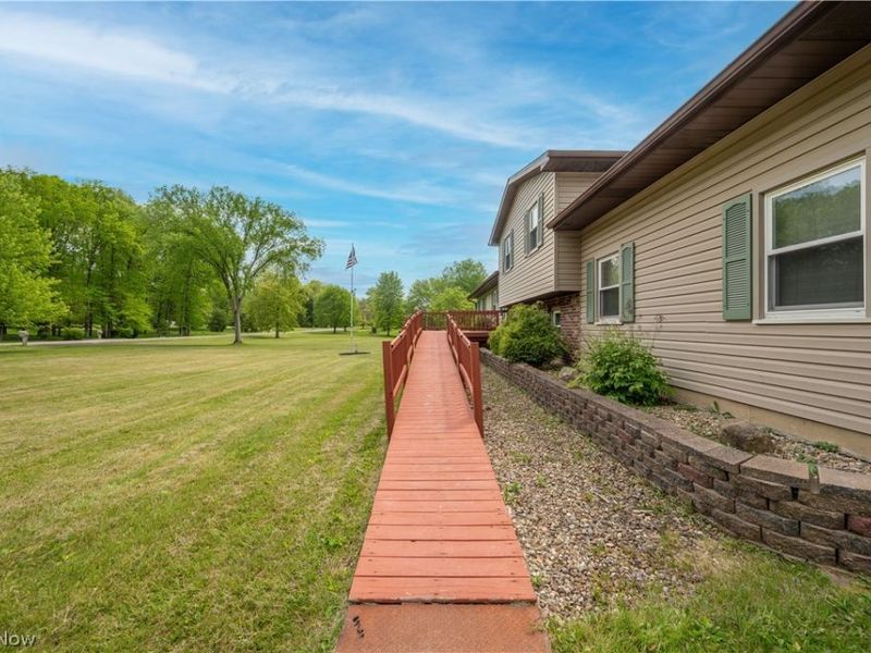 1041 Prentice Road NW, Warren, OH 44481 Photo 4