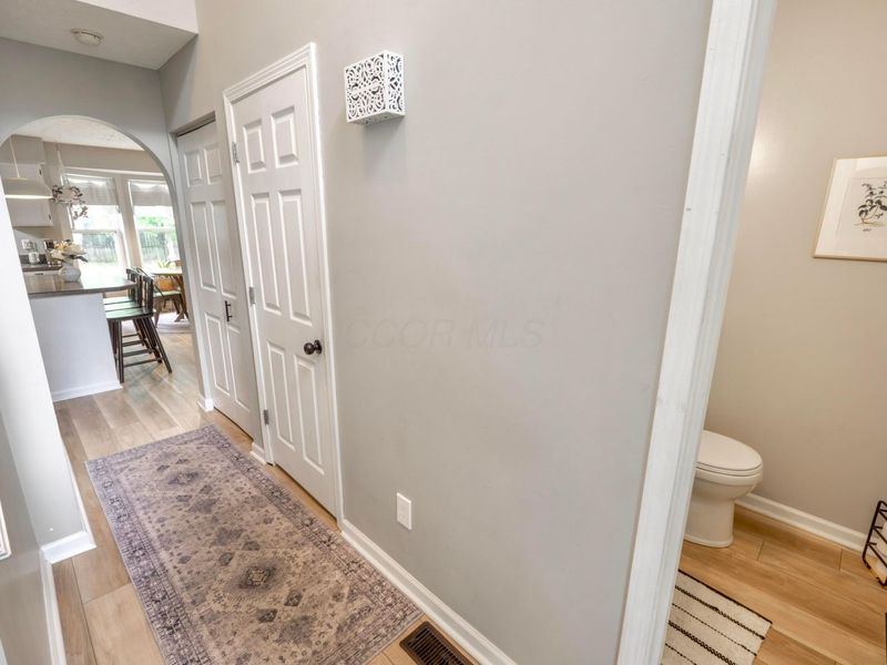 160 Kettering Bend, Delaware, OH 43015 Photo 17