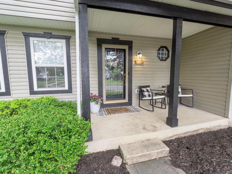 160 Kettering Bend, Delaware, OH 43015 Photo 3