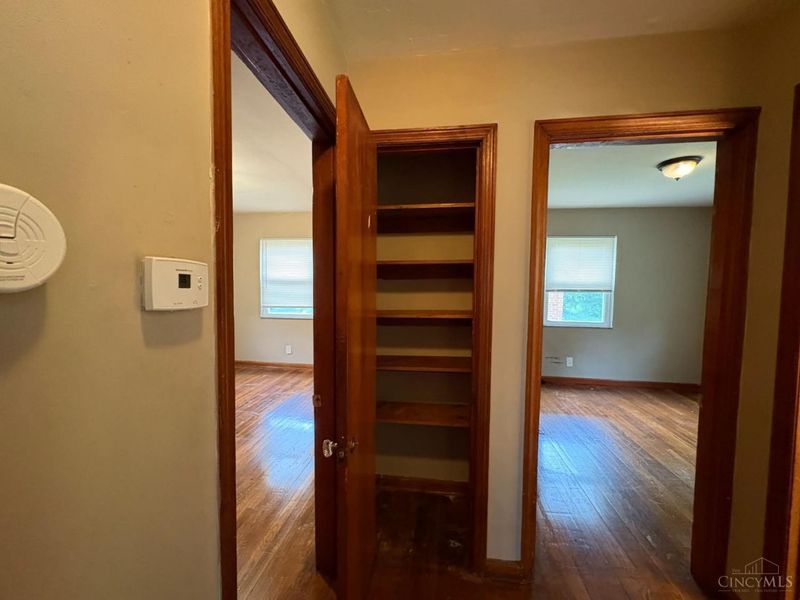 218 Ridgeway Road, Cincinnati, OH 45216 Photo 4