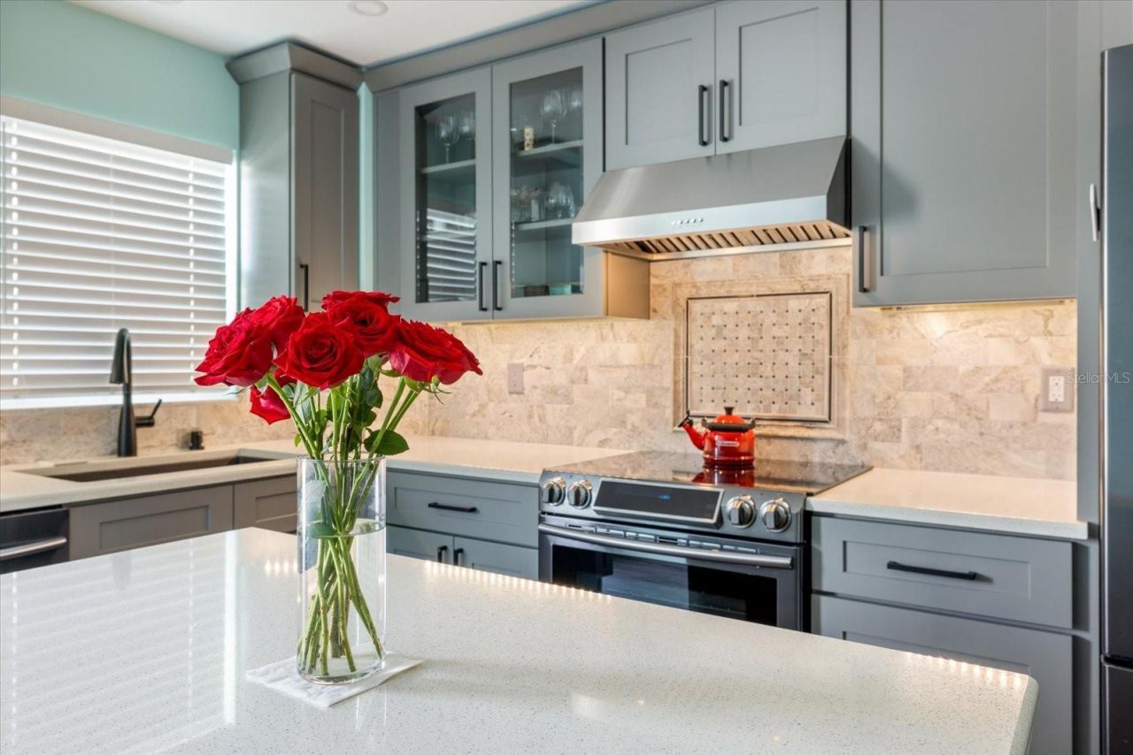 116 Vista Hermosa Circle, Unit 204C, Sarasota, FL 34242 Photo
