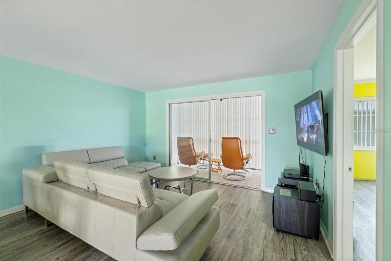 116 Vista Hermosa Circle, Unit 204C, Sarasota, FL 34242 Photo