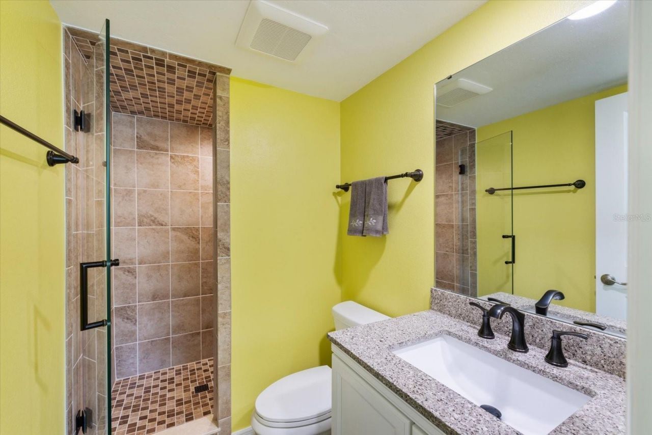 116 Vista Hermosa Circle, Unit 204C, Sarasota, FL 34242 Photo