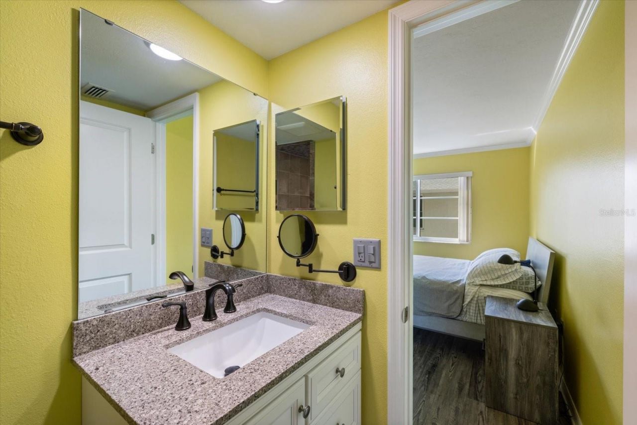 116 Vista Hermosa Circle, Unit 204C, Sarasota, FL 34242 Photo
