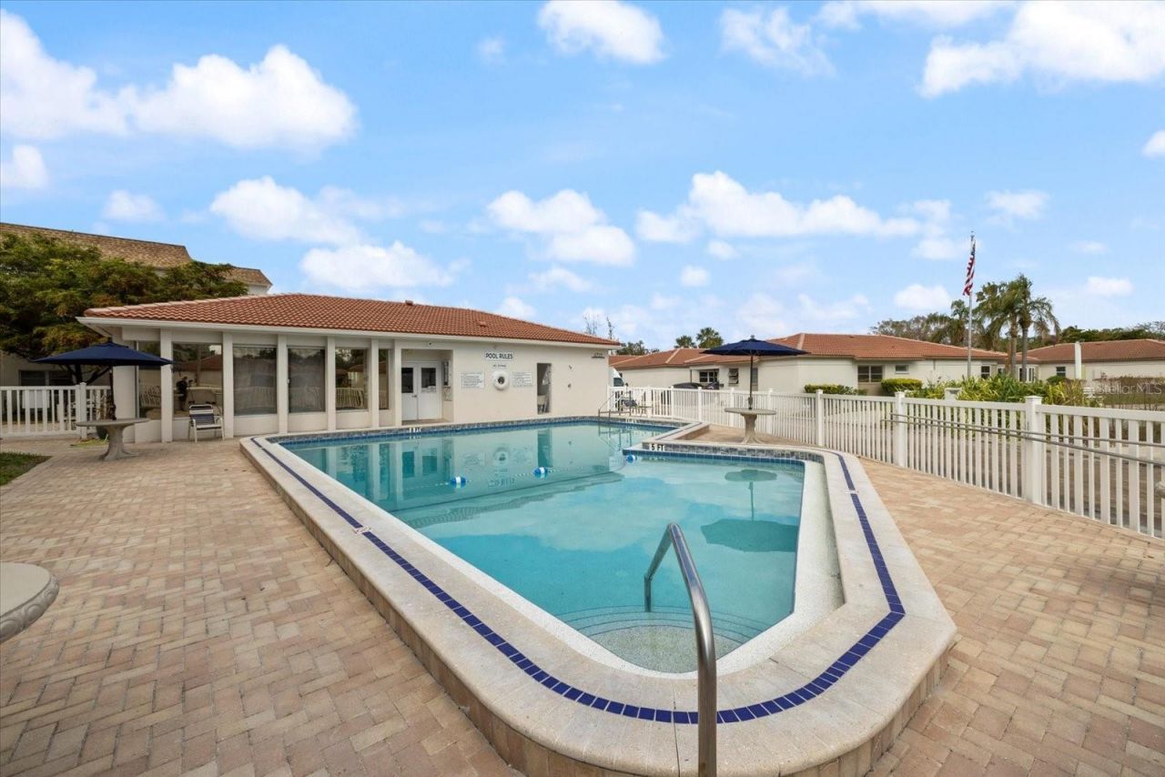 116 Vista Hermosa Circle, Unit 204C, Sarasota, FL 34242 Photo