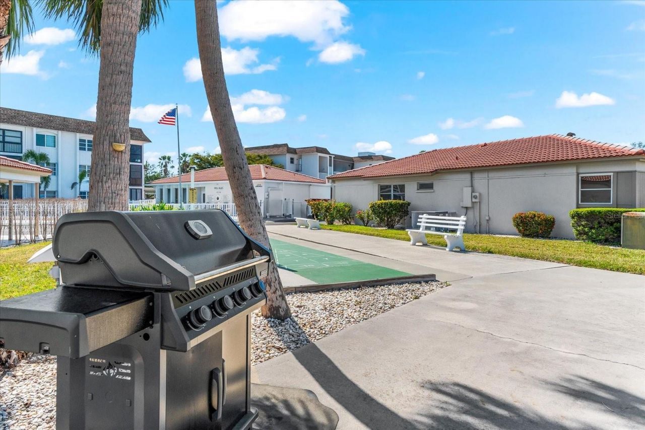 116 Vista Hermosa Circle, Unit 204C, Sarasota, FL 34242 Photo