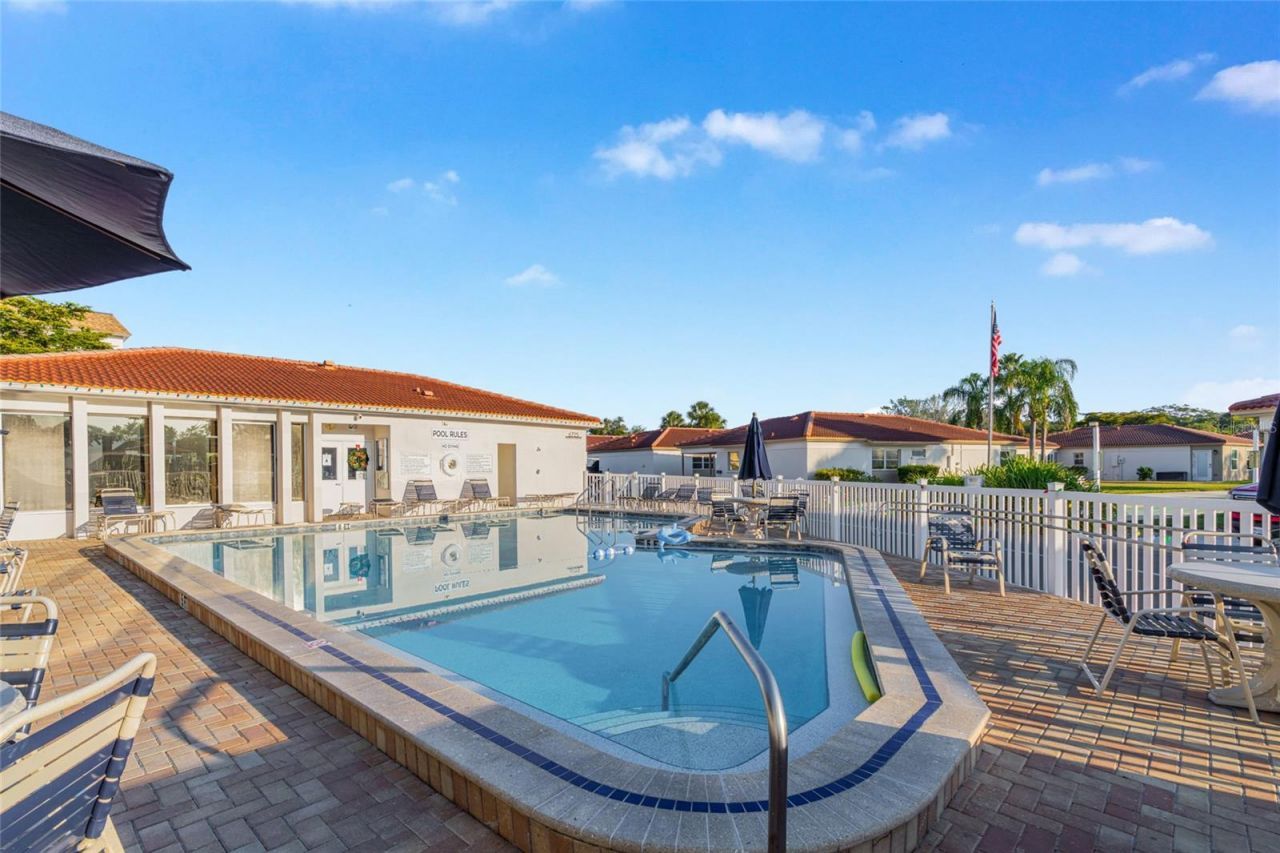 116 Vista Hermosa Circle, Unit 204C, Sarasota, FL 34242 Photo