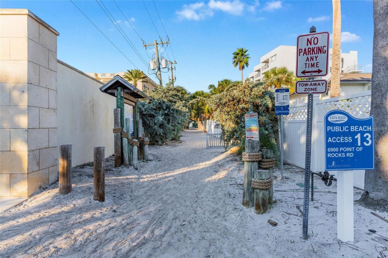116 Vista Hermosa Circle, Unit 204C, Sarasota, FL 34242 Photo