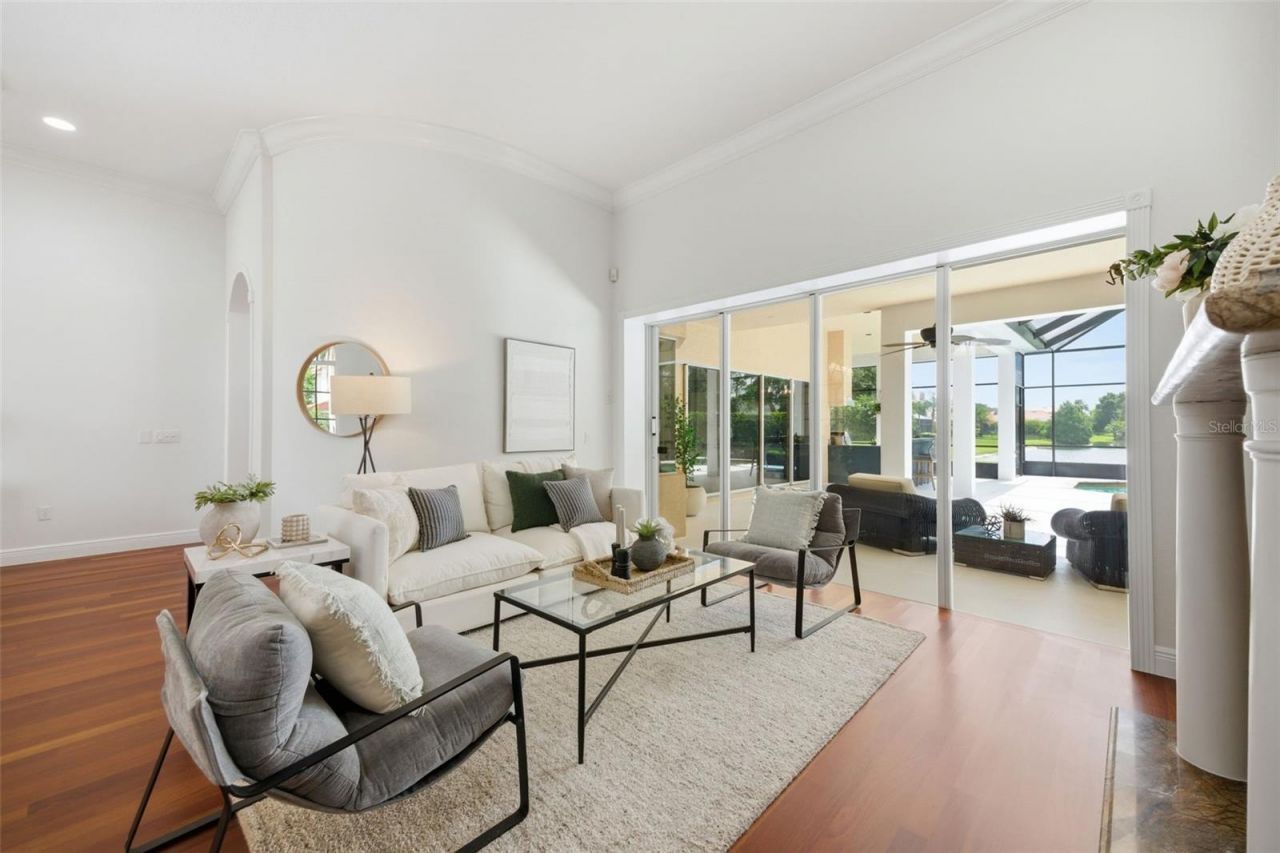 9409 Tree Tops Lake Road, Tampa, FL 33626 Photo