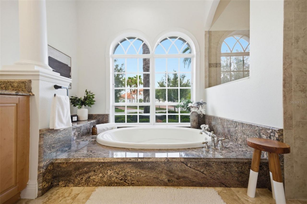 9409 Tree Tops Lake Road, Tampa, FL 33626 Photo