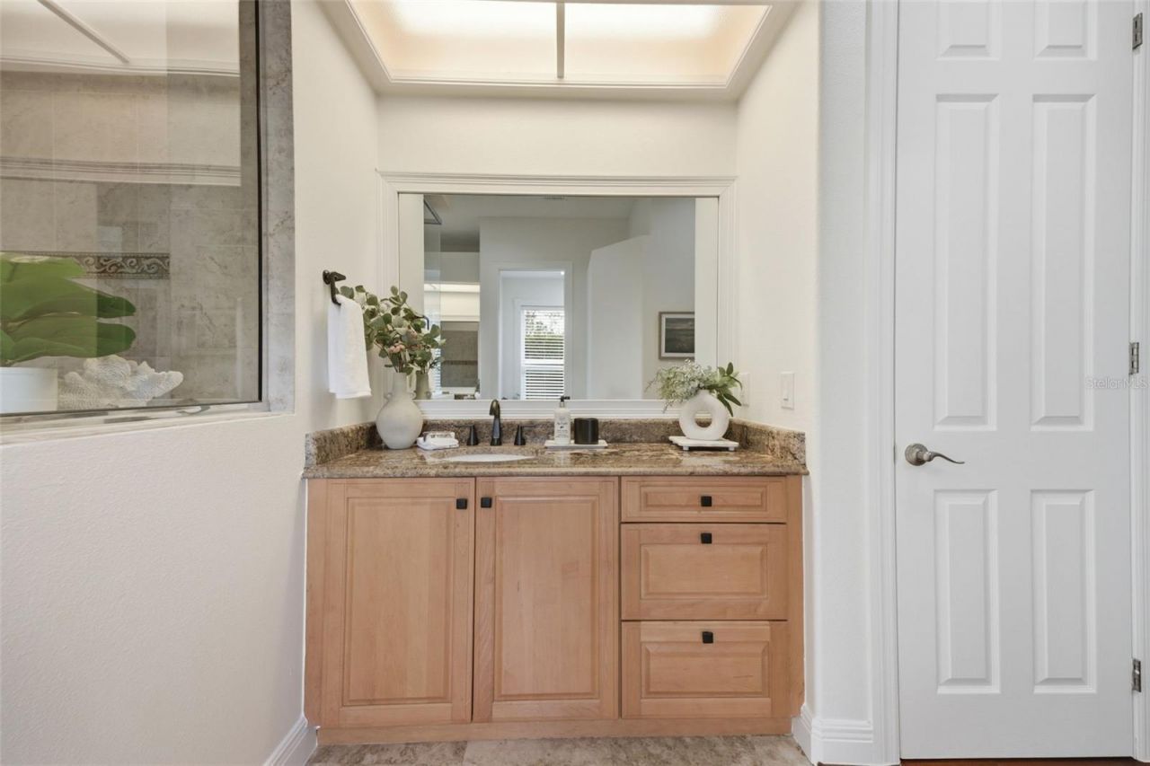 9409 Tree Tops Lake Road, Tampa, FL 33626 Photo