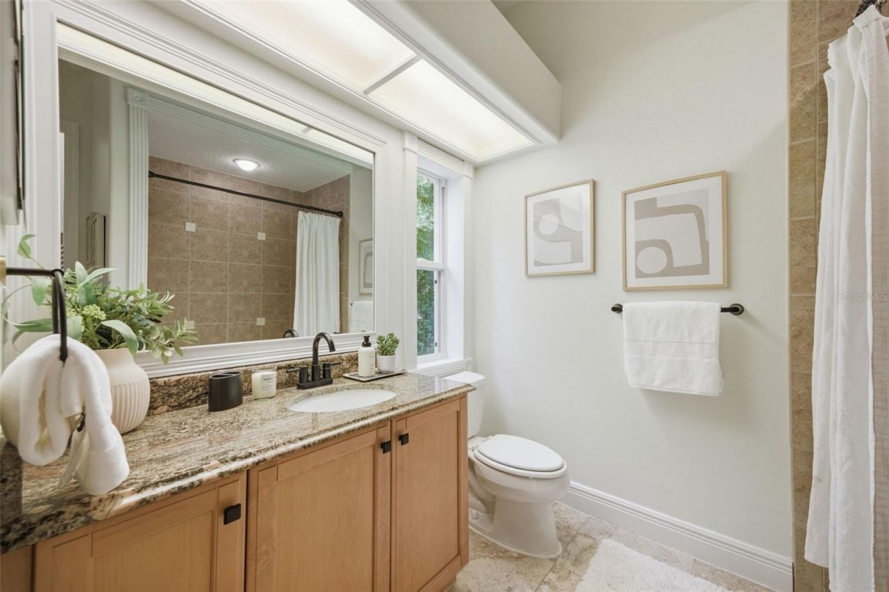 9409 Tree Tops Lake Road, Tampa, FL 33626 Photo