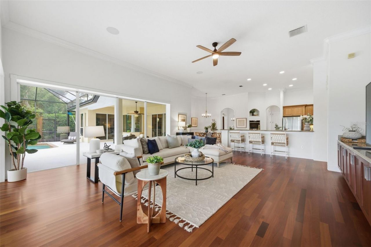 9409 Tree Tops Lake Road, Tampa, FL 33626 Photo