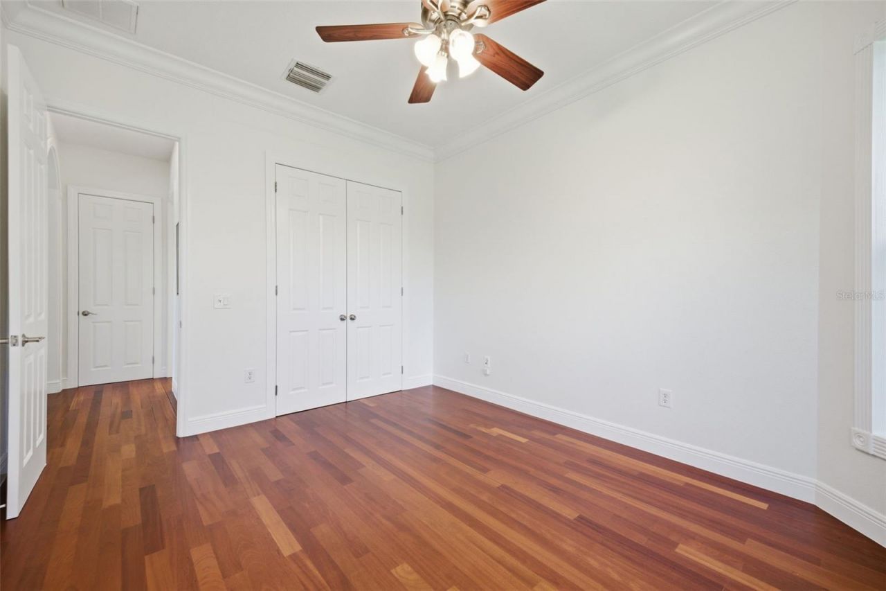 9409 Tree Tops Lake Road, Tampa, FL 33626 Photo
