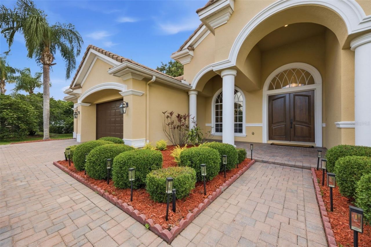 9409 Tree Tops Lake Road, Tampa, FL 33626 Photo