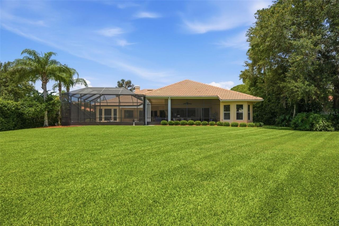 9409 Tree Tops Lake Road, Tampa, FL 33626 Photo