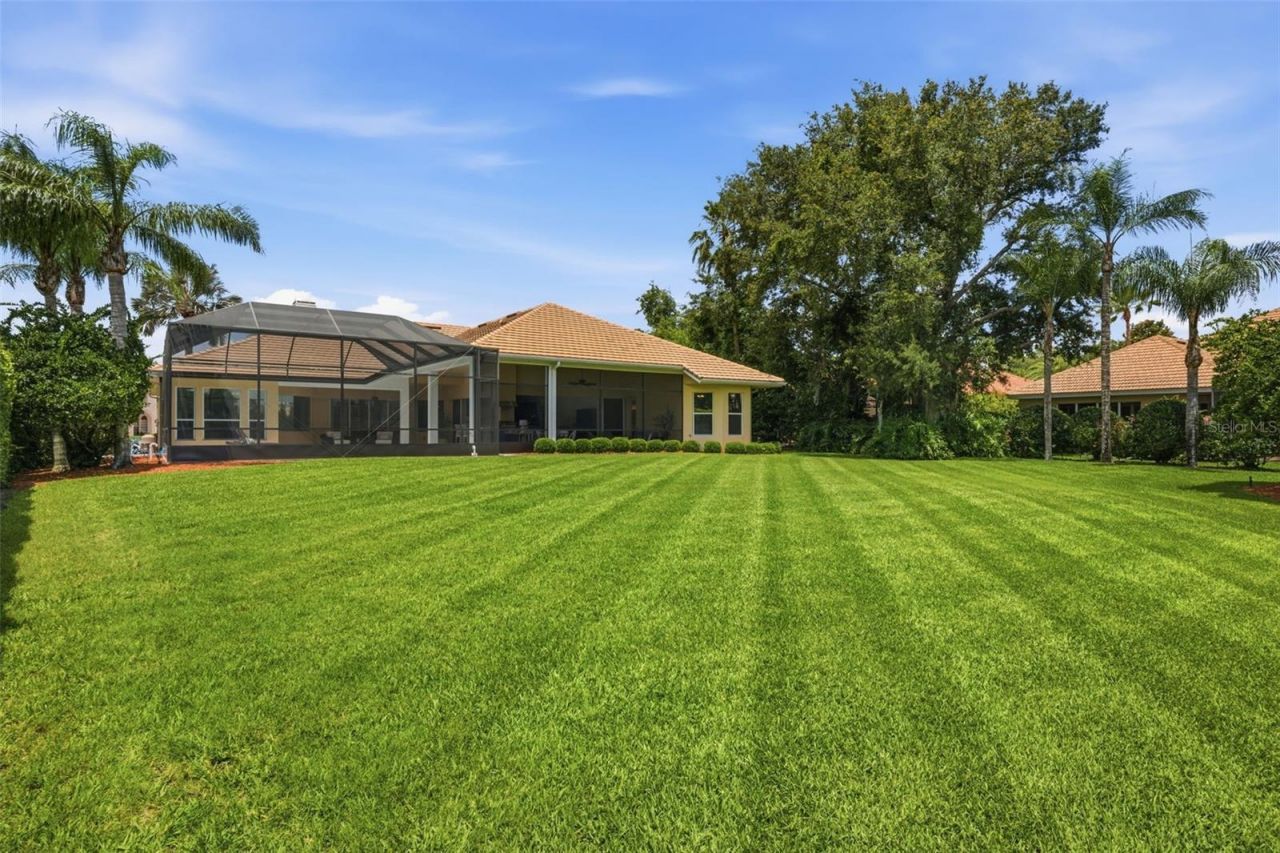 9409 Tree Tops Lake Road, Tampa, FL 33626 Photo