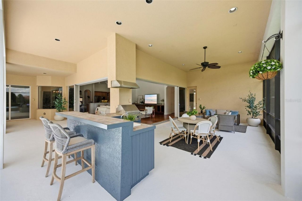 9409 Tree Tops Lake Road, Tampa, FL 33626 Photo