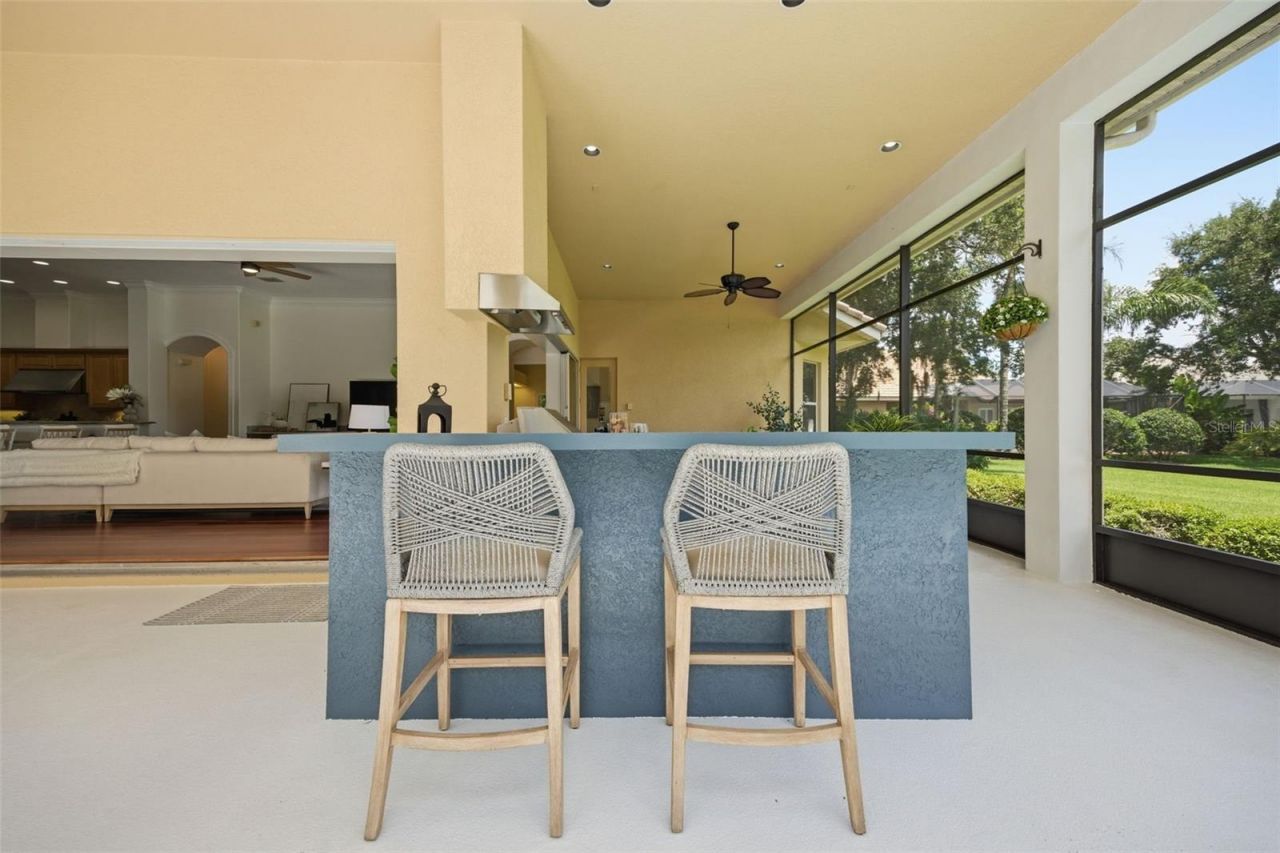 9409 Tree Tops Lake Road, Tampa, FL 33626 Photo