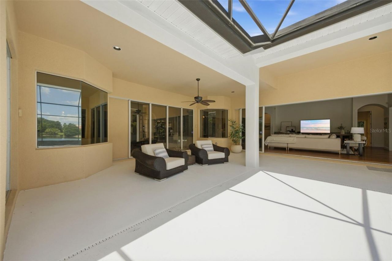 9409 Tree Tops Lake Road, Tampa, FL 33626 Photo