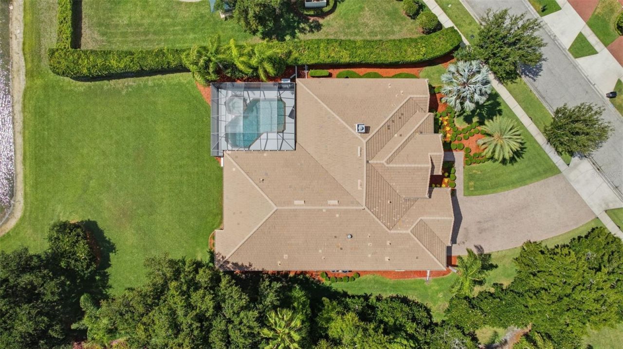 9409 Tree Tops Lake Road, Tampa, FL 33626 Photo