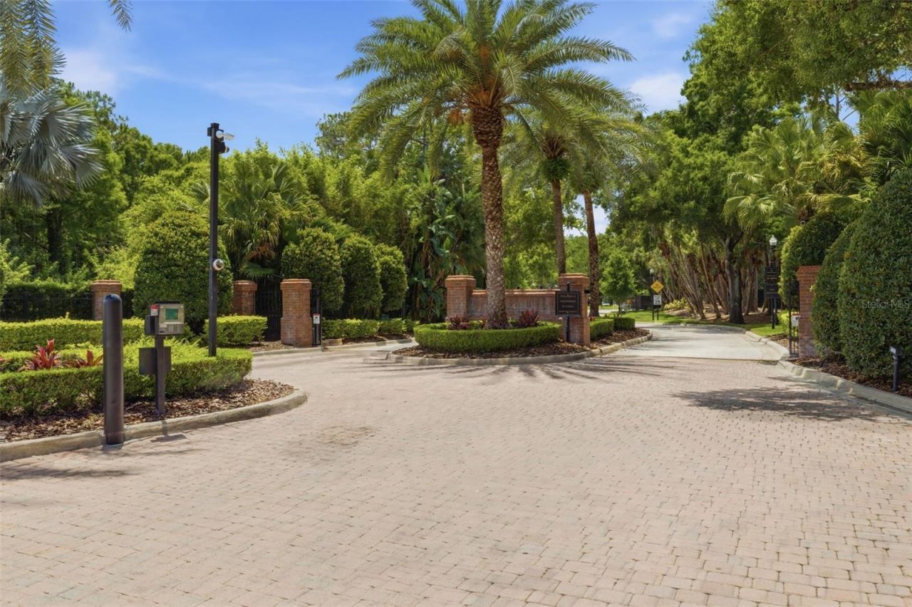 9409 Tree Tops Lake Road, Tampa, FL 33626 Photo