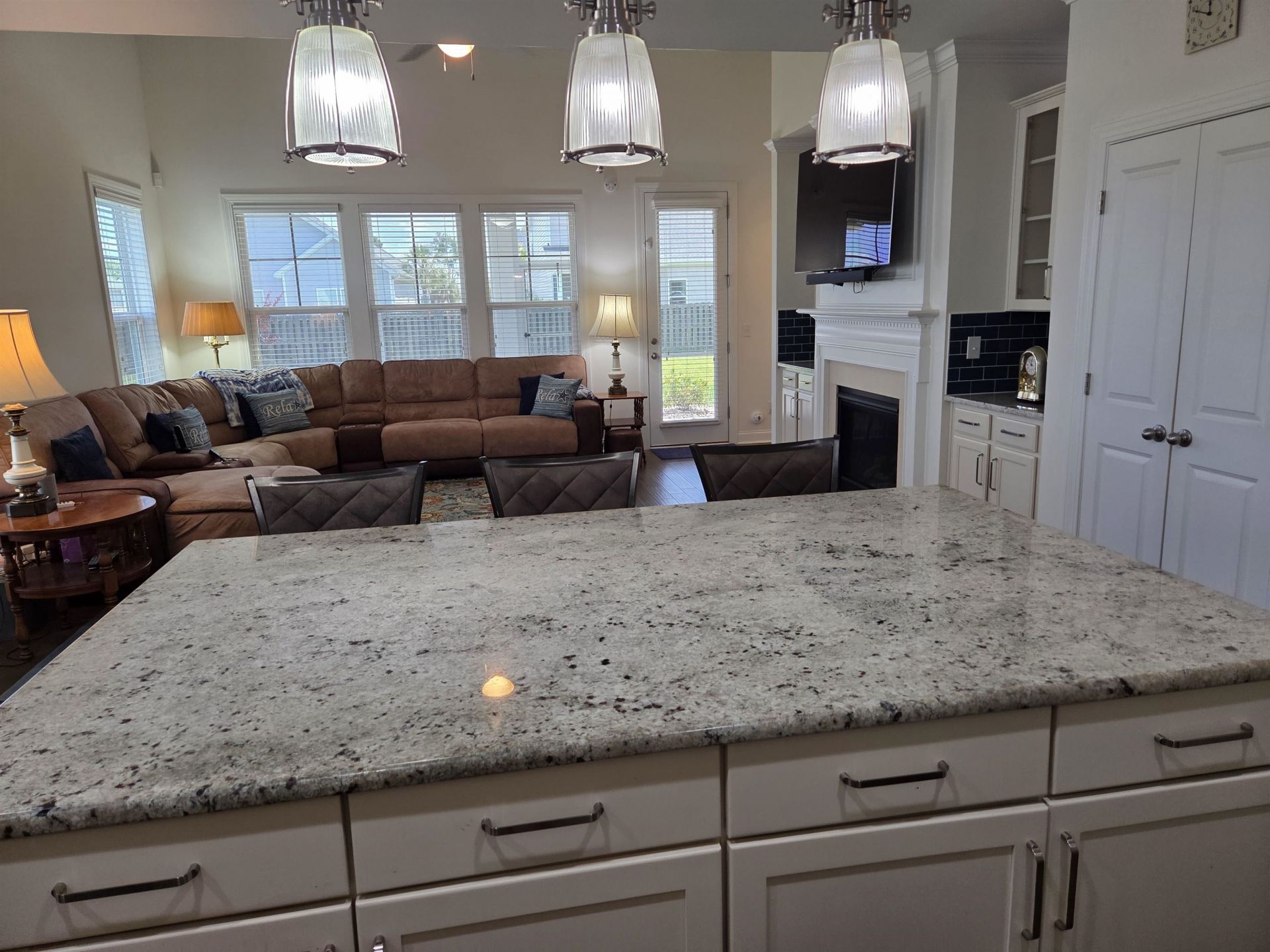 1000 Englemann Oak Dr. Photo 14