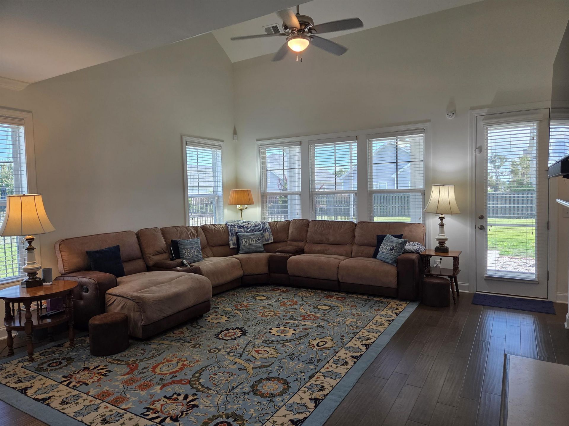 1000 Englemann Oak Dr. Photo 22