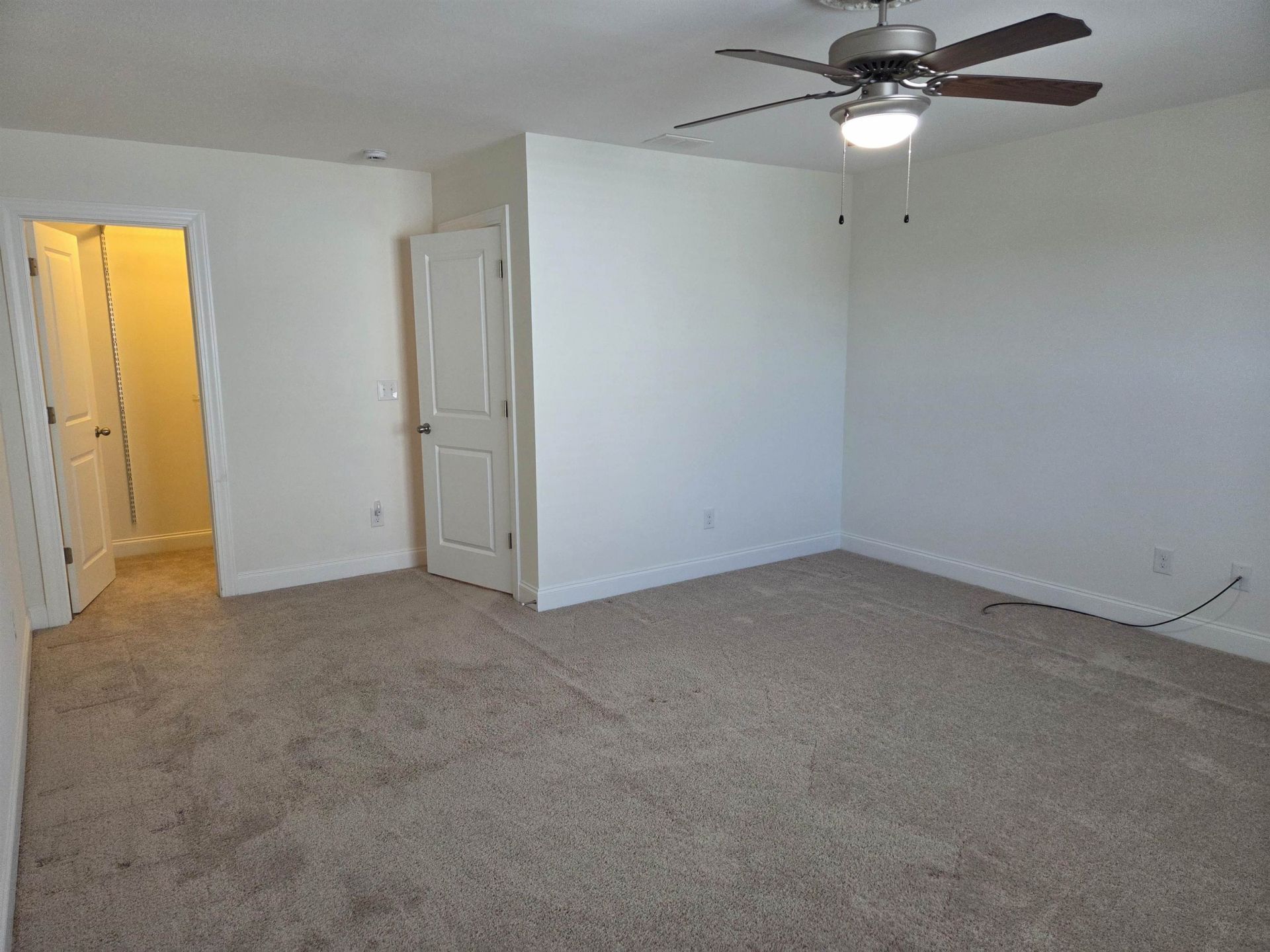 1000 Englemann Oak Dr. Photo 42